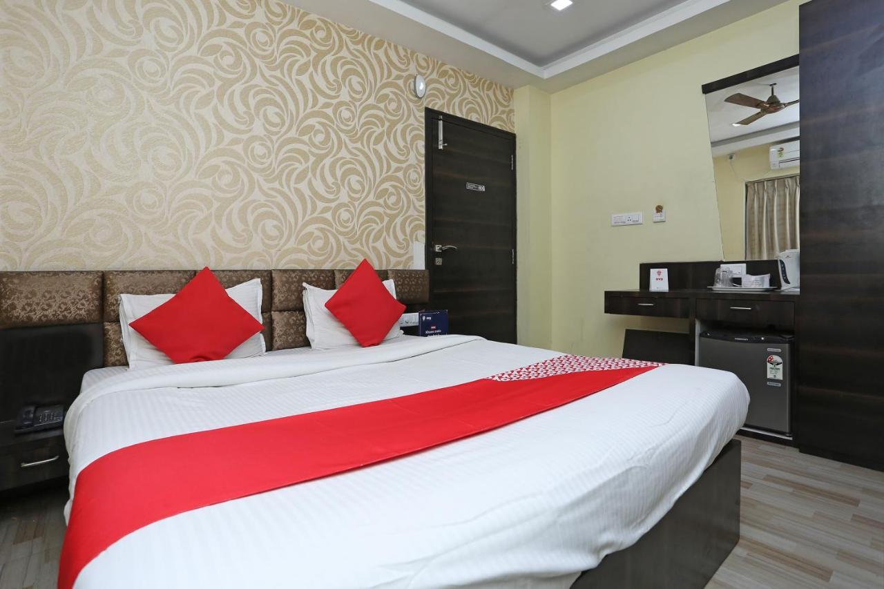 OYO 7790 Hotel Royal Height Kalkutta Exterior foto